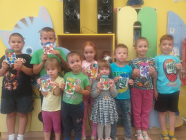 Аппликация "Консервация овощей и фруктов" Аппликация "Консервация овощей и фруктов".